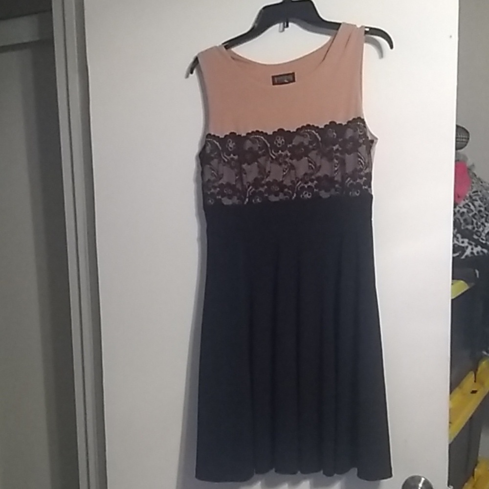 Studio enfocus dress